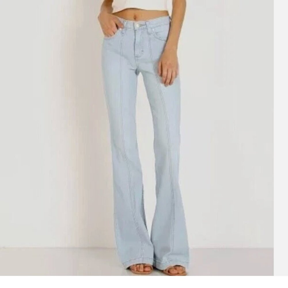 NWT Wrangler Seamed Flare Boot Cut High Rise Bold Boot Jean 12/31 X 32 - Picture 2 of 7